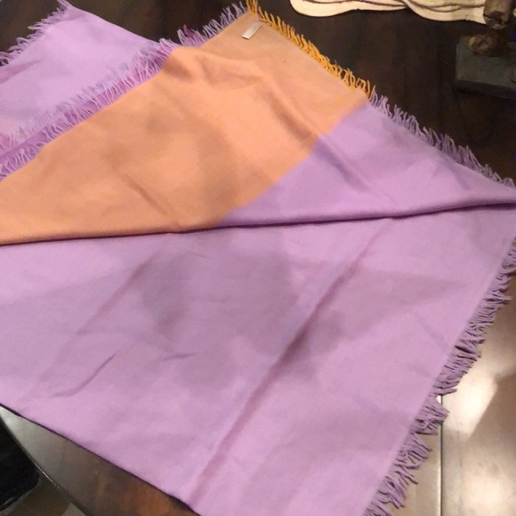 💜Nordstrom’s Color block pastel fringed lightweight cashmere wrap - Picture 2 of 7